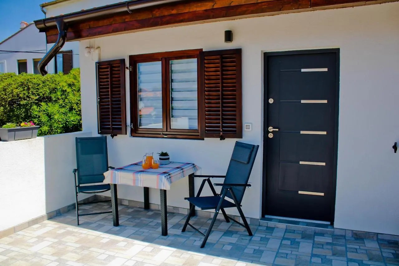Tora Apartment Mali Losinj